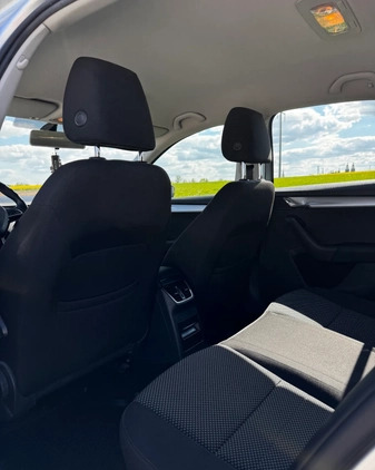 Skoda Octavia cena 59450 przebieg: 88163, rok produkcji 2016 z Głubczyce małe 137